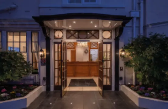 더 벨몬트 호텔  호텔