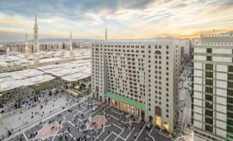 Makarem Haram View Suites