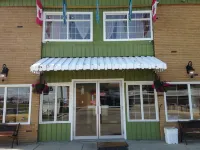 Silver Crest Lodge