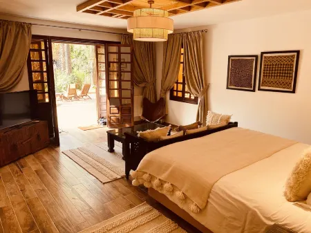 Domaine de la Roseraie Resort