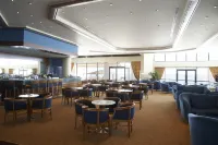Ramada Plaza by Wyndham Thraki - breakfast