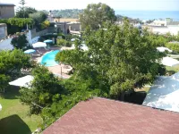 Hotel Savoia فنادق في بروسيدا