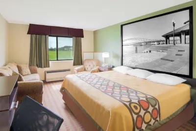 Super 8 by Wyndham Story City فنادق في Story City