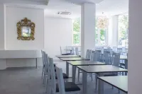 โรงแรมสตาร์ - พร้อมอาหารเช้า