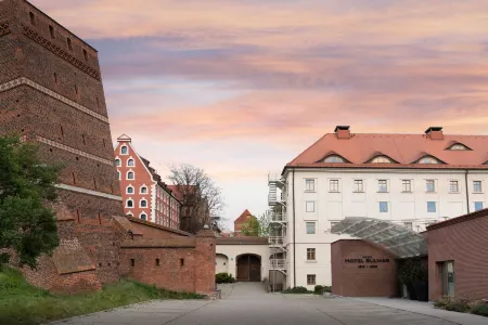 Hotel Bulwar Отели в г. Торунь