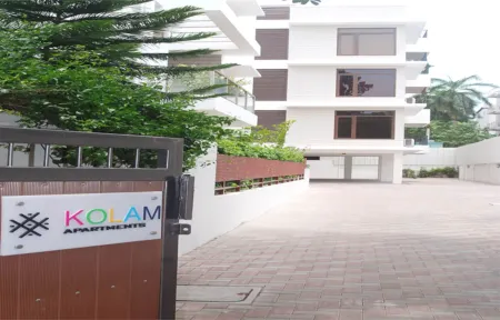 Kolam Serviced Apartments - Adyar. Отели рядом с достопримечательностью «Pondy Bazaar»