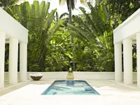 Couples Tower Isle - spa