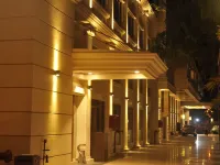Goldfinch Hotel Mumbai Hoteles cerca de Instituto Nacional de Ingeniería Industrial NITIE