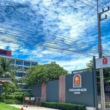 Coco Beach Resort Bangsaen Hotels near Bangsaen Beach Roundabout
