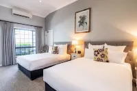 Camden Valley Inn Hotels in Elderslie