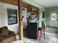 South Jetty Inn