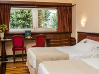 Santa Barbara Hotel Hotels near San Donato Station