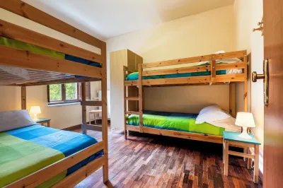 Rifugio Giuliano Marini Hotel dekat Parrocchia San Francesco Di Paola