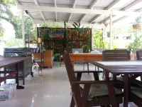 Clifton Sands Holiday Units Hotel a Clifton Beach