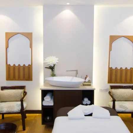 City Seasons Hotel & Suites Muscat