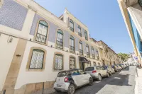 Garam Lisboa Hotels in Almada