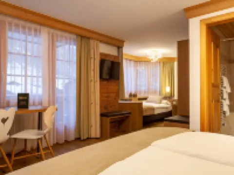 โรงแรมเยเกอร์โฮฟ โรงแรมในเซอร์แมท