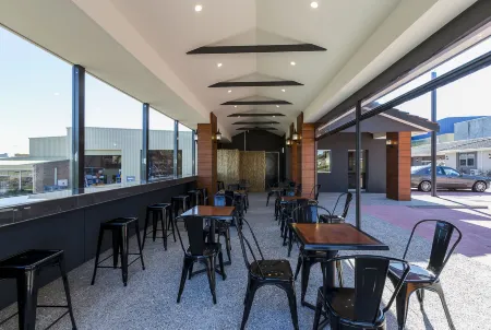 Gallery Hotel Отели в г. Мердок