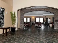 Paradise Inn and Suites Hotels in Valleyview