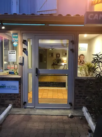 Brit Hotel Plaisance A9/A61 Отели в г. Баж