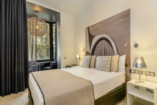 โรงแรม ลิโมนาเญีย โรงแรมใกล้สถานีเดียโกนัล
