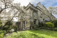 Grosvenor Villa