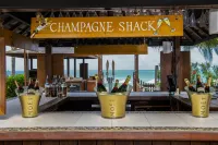 Seven Stars Resort & Spa - bar
