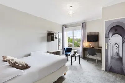 Sure Hotel by Best Western Port Jerome - le Havre