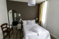 Hôtel Henri IV Hotels in Tarbes