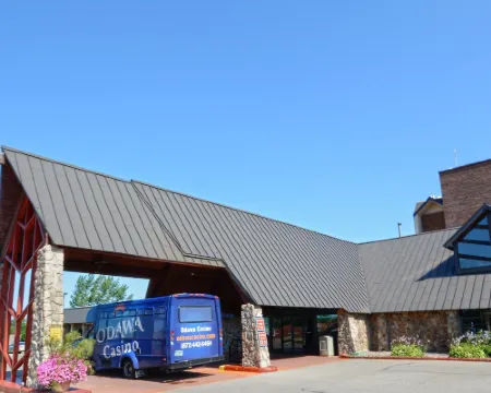 Odawa Hotel Hotels in Petoskey