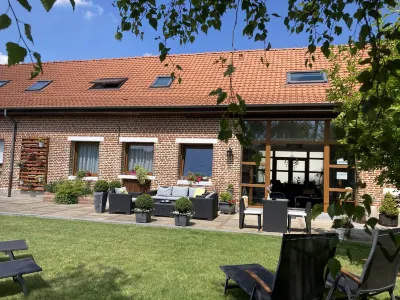 Au Coeur des Hôtes Hotels in Esquelbecq
