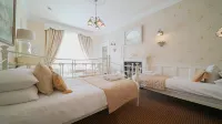 The Old Tramhouse Self Catering Apartments Các khách sạn ở 