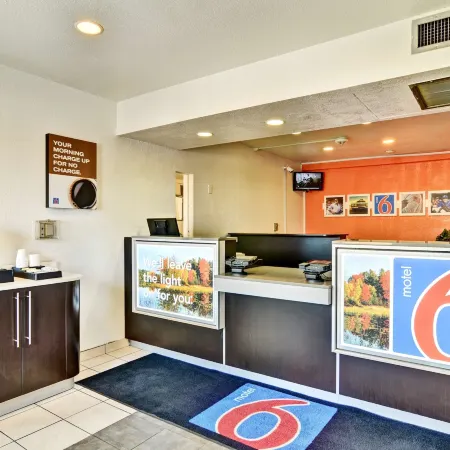 Motel 6 Pittsburgh, PA - Crafton