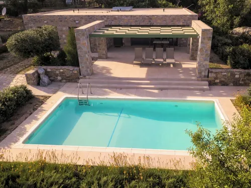 Ouzo Stone House 1 with Private Pool - Parkplatz