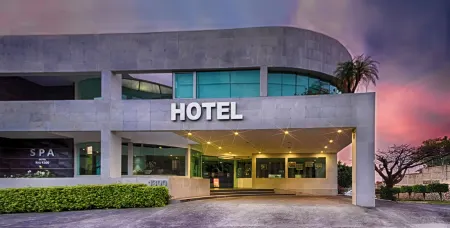 Hotel Rio 1300 Отели рядом с достопримечательностью «Plaza de la Constitucion»