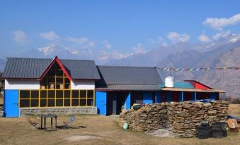 Grand Auli Camp