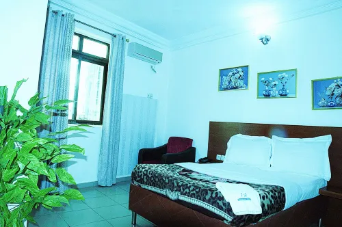 Noblesse Hotel