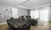 Remarkable 2-Bed Apartment in Johannesburg