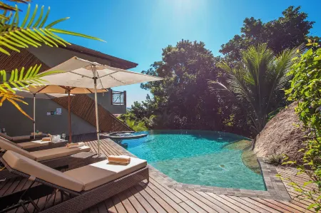 Hotel Vila Kebaya Отели рядом с достопримечательностью «Ilhabela»