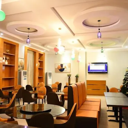 Purple Hills Hotel