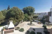 Villa Rosie, Modern 4Bdr Ayia Napa Villa with Pool