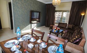 Lancaster Hotel Apartments-Gardens