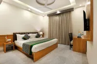 OPO Essential Sec 21 Hotels in 