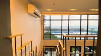 Elegant 2BR Loft Garden Villa at Collins Boulevard Apartment
