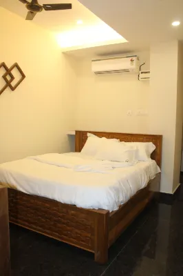 HOTEL COASTAL GRAND INN Отели в г. Вишакхапатнам
