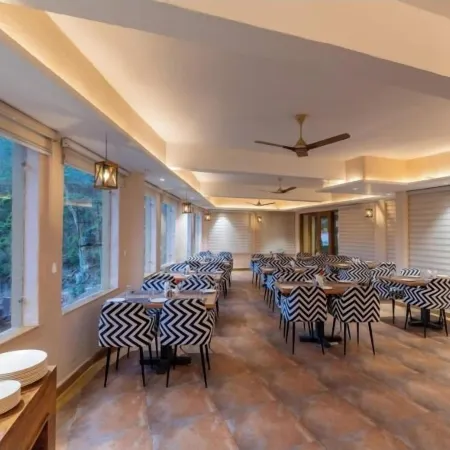 Ekawa Ganga by Lawrence Hotels