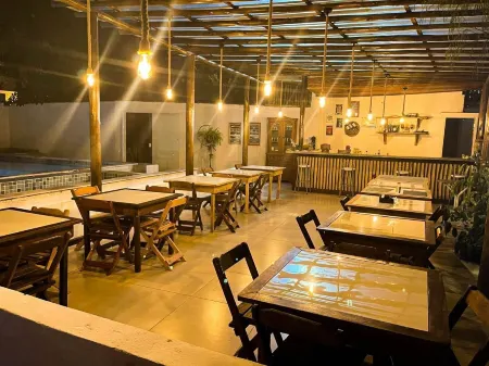 News Hospedagem Отели рядом с достопримечательностью «Centro Cultural SESC Paraty»