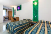 Hotel Centrale فنادق في Palazzolo dello Stella