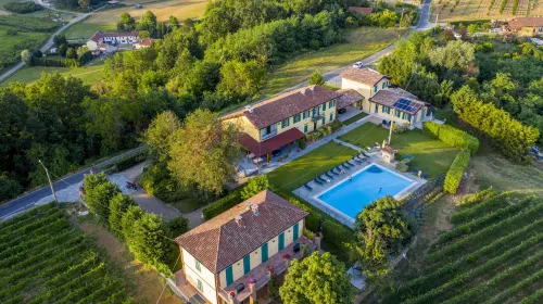 Cascina Desderi Hotels in Asti
