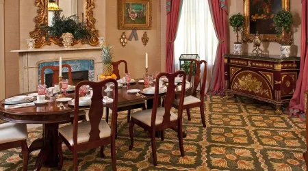 Devereaux Shields House Отели в г. Натчез